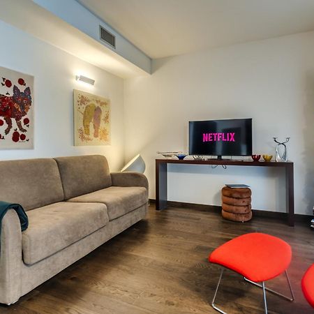 Luxury Apartment - Free Parking - Duomo-Navigli 밀라노 외부 사진